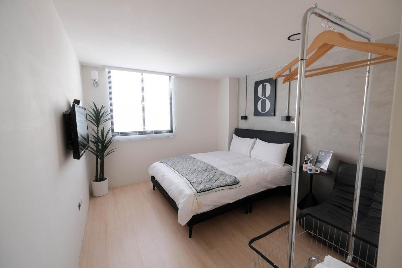 七七漫旅 Seven77 Apartment Tainan Exterior foto