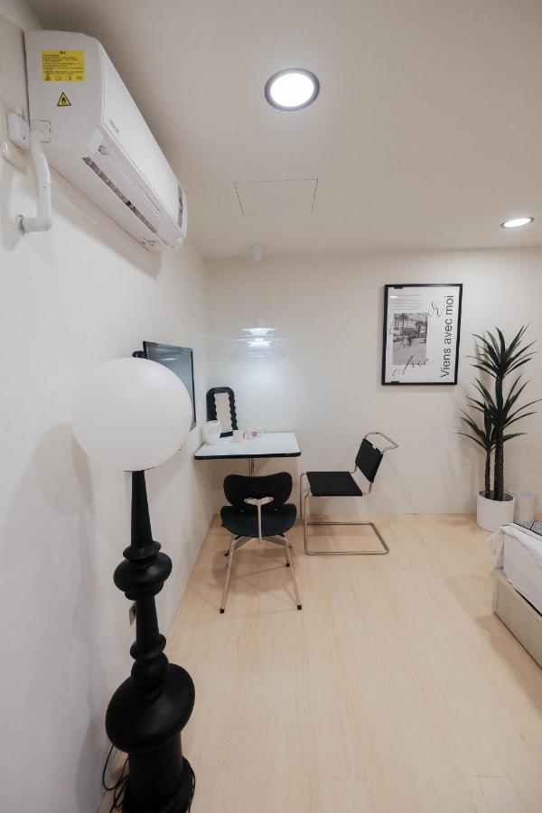 七七漫旅 Seven77 Apartment Tainan Exterior foto